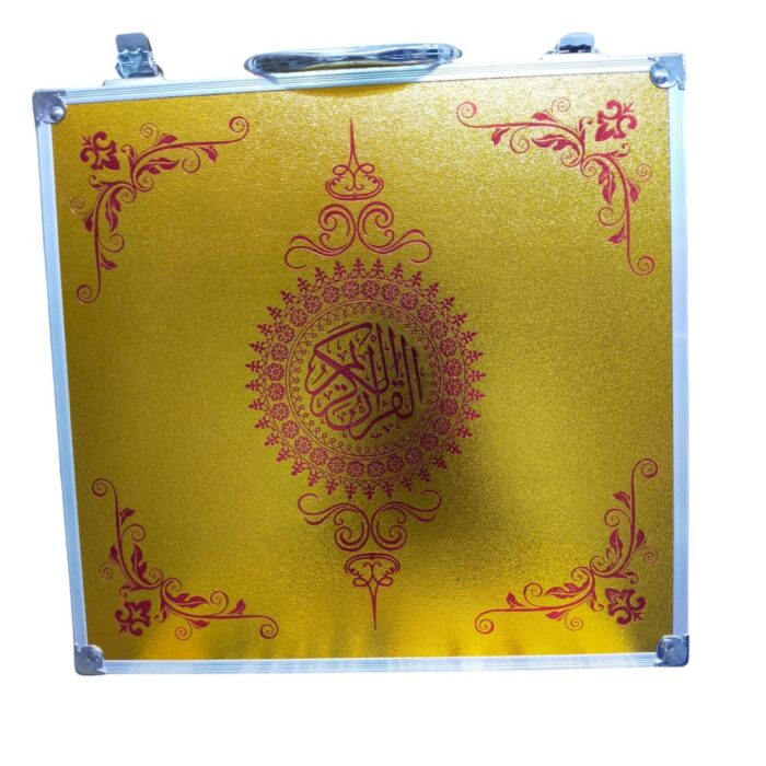The Qur'an reading Pen "المصحف القلم القاري". Normal Charger. Size A4, Big Mus-haf Size.